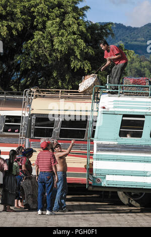 Bushaltestelle in Antigua Guatemala, Guatemala Stockfoto