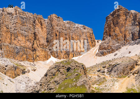 Landschaft der Hohen Sass Pordoi die schönen Dolomiten in Südtirol, Italien Stockfoto