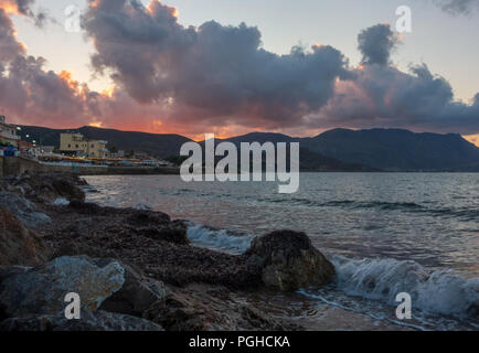 Sonnenuntergang in Kissamos, Kreta Stockfoto