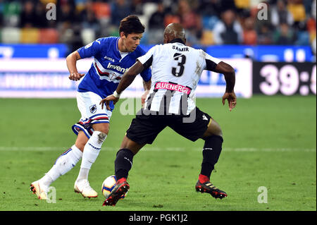 Udine, Italien, 26. August 2018. Dawid Kownacki (sampdoria) Angriff von Caetano De Souza Santos Samir (Udinese) während des Fußballspiels zwischen Udinese und Sampdoria bei Dacia Arena. foto Simone Ferraro/Alamy leben Nachrichten Stockfoto