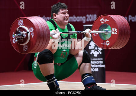 Jakarta, Indonesien. 27 Aug, 2018. Hojamuhammet Toychyyev von Turkmenistan konkurriert, während Männer weightlifting 105 kg Ereignis am 18. asiatischen Spiele in Jakarta, Indonesien, Nov. 27, 2018. Credit: Huang Zongzhi/Xinhua/Alamy leben Nachrichten Stockfoto