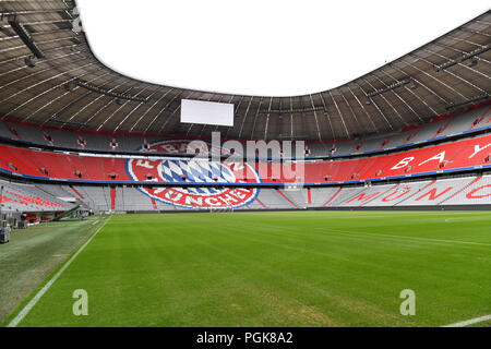 München, Deutschland. 27 Aug, 2018. Leere Allianz Arena, Stadion, Sportstaette, innere Leere Ränge, leer. Übersicht, FC Bayern München, am 27.08.2018. | Verwendung der weltweiten Kredit: dpa/Alamy leben Nachrichten Stockfoto