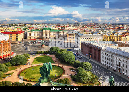 Russland, Sankt Petersburg Luftaufnahme von der St. Isaak Kathedrale in der Stadt Stockfoto