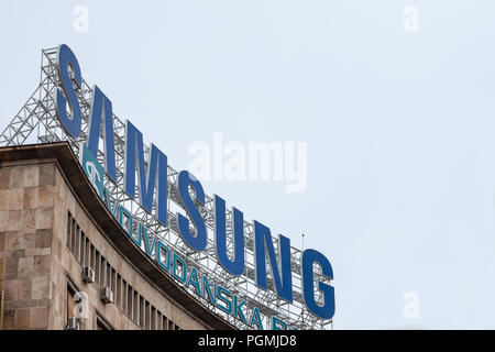 Belgrad, SERBIEN - 25. AUGUST 2018: Samsung Logo auf Ihrer Hauptniederlassung für Serbien. Samsung ist einer der wichtigsten It-technologien Konglomerate im Worl Stockfoto