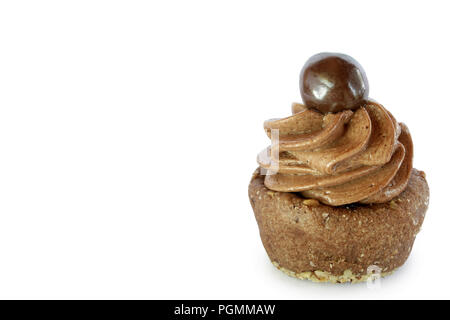 Mini Mousse au chocolat Torte auf weißem Hintergrund Stockfoto