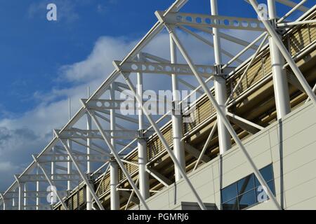 Atemberaubende, natürlich beleuchteten Bild des Riverside Stadium, die Heimat von Middlesbrough Fußball-Club. Stockfoto