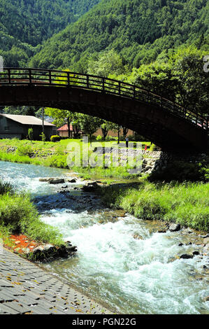 KISO OOhashi Holz-, Brücke in Narai-Juku Stockfoto