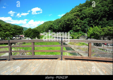 KISO OOhashi Holz-, Brücke in Narai-Juku Stockfoto