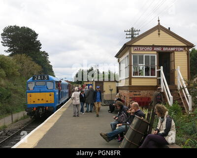 Es gab viele Züge bei Northampton und Lamport Eisenbahn auf Feiertag Montag zu sehen; ein Erbe Steam Railway in Northamptonshire Stockfoto