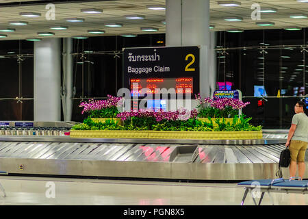 Bangkok, Thailand - 21. Februar 2017: Anspruch, in Suvarnabhumi International Airport Gepäck Stockfoto