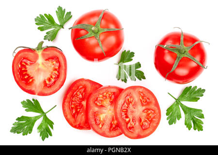 Tomaten mit Petersilie auf weißem Hintergrund. Ansicht von oben. Flach Stockfoto