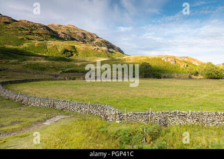 Ein Bild von einer schönen Landschaft in der englischen Grafschaft Cumbria Lake District Schuß von Wrynose Pass, Cumbria, England, Großbritannien Stockfoto