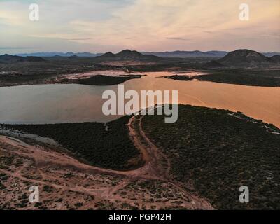 Paisaje con una Vista aérea del Estero El Soldado de San Carlos, Sonora, Mexiko. Bereich natürliche Protregida. Golfo de California. (Foto: Luis Gutiérrez Stockfoto