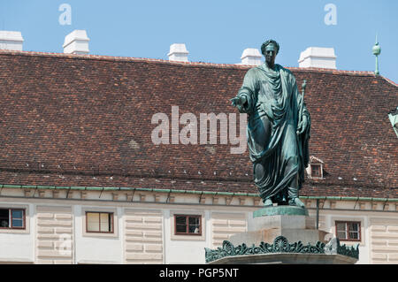 Amalienburg, Statue von Franz Joseph I. von Österreich, Teil der Hofburg, Wien, Österreich Stockfoto