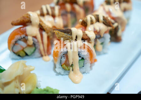 Sashimi Lachs, roher Fisch, Japanisch essen. (selektive Fokus) Stockfoto