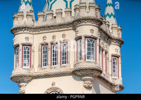 Turm der städtischen Gebäude (Rathaus), Sintra (in der Nähe von Lissabon), Portugal Stockfoto