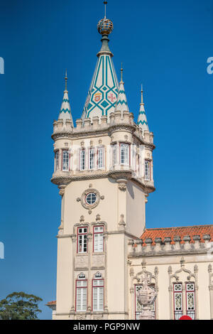 Turm der städtischen Gebäude (Rathaus), Sintra (in der Nähe von Lissabon), Portugal Stockfoto