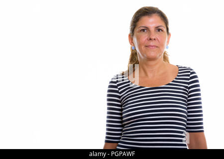 Studio shot reifer schöne Frau tragen abgestreift Shirt Stockfoto