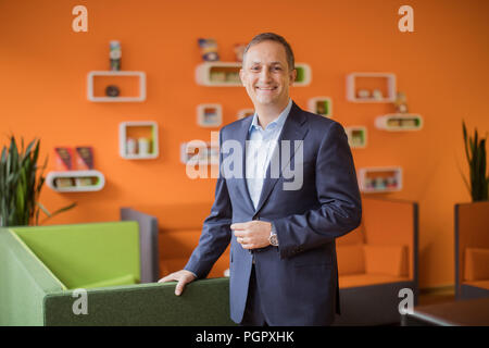 Düsseldorf, Deutschland. 27 Aug, 2018. Markus Mühleisen, Leiter der Arla Foods Deutschland aus Dänemark. (Auf dpa' Abschied von Zucker: ein schwieriger Balanceakt" Gutschrift): Rolf Vennenbernd/dpa/Alamy leben Nachrichten Stockfoto