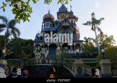 Hong Kong, Hong Kong, China. 29 Aug, 2018. Hongkong, China - Hong Kong Disneyland ist ein Themenpark auf Land in Penny's Bay, Lantau Island entfernt. Es ist im Inneren des Hong Kong Disneyland Resort und es gehört und wird von Hong Kong International Theme Parks verwaltet. Credit: SIPA Asien/ZUMA Draht/Alamy leben Nachrichten Stockfoto