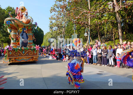 Hong Kong, Hong Kong, China. 29 Aug, 2018. Hongkong, China - Hong Kong Disneyland ist ein Themenpark auf Land in Penny's Bay, Lantau Island entfernt. Es ist im Inneren des Hong Kong Disneyland Resort und es gehört und wird von Hong Kong International Theme Parks verwaltet. Credit: SIPA Asien/ZUMA Draht/Alamy leben Nachrichten Stockfoto