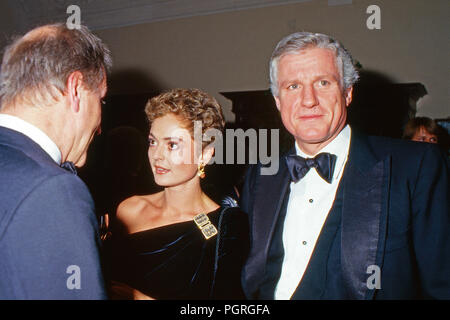 Friedrich Christian Mick Flick mit Ehefrau Maya Gräfin von Schönburg Glauchau, Ca. 1986. Friedrich Christian Flick Mick mit seiner Frau Maya Gräfin von schoenburg Glauchau, Ca. 1986. Stockfoto