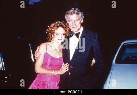 Friedrich Christian Mick Flick mit Freundin Maya Gräfin von Schönburg Glauchau, Ca. 1984. Friedrich Christian Flick Mick mit seiner Freundin Maya Gräfin von schoenburg Glauchau, Ca. 1984. Stockfoto