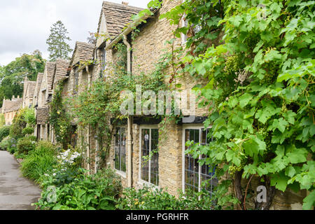 Castle Combe Dorf in Wiltshire, England Stockfoto