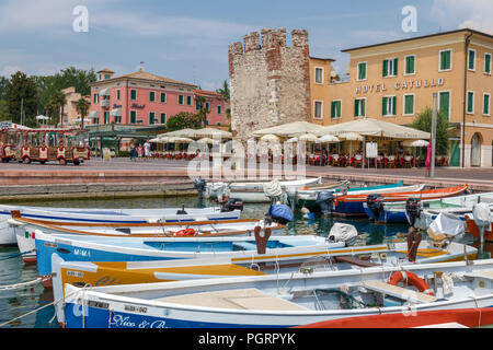 Bardolino, Gardasee, Verona, Venetien, Italien, Europa Stockfoto