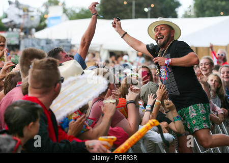 Standon Calling - Tag 2 - Leistungen bietet: Die kubanischen Brüder Wo: London, Großbritannien Wann: 28 Aug 2018 Quelle: WENN.com Stockfoto