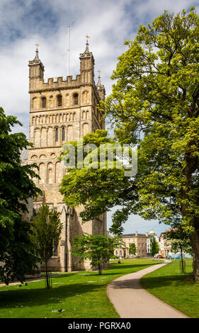 Großbritannien, England, Devon, Exeter, Kathedrale Grün, Turm der Kathedrale Stockfoto