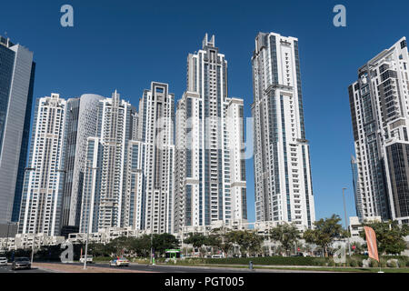 Die Executive Towers Wohnanlage in Business Bay, Dubai, Vereinigte Arabische Emirate Stockfoto