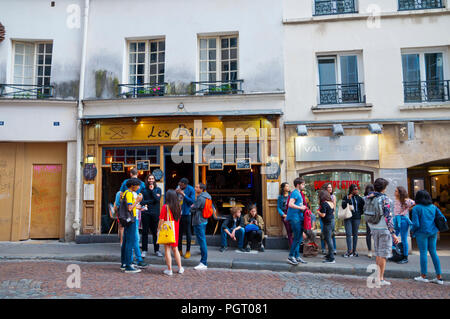 Aperitif, der Rue Mouffetard, Latin, Paris, Frankreich Stockfoto