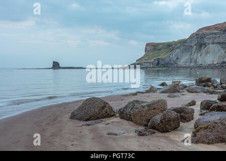 Saltwick Bay whitby im Norden yorkshires Stockfoto