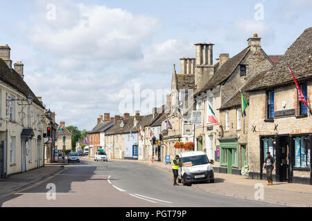 High Street, Lechlade-on-Thames, Gloucestershire, England, Vereinigtes Königreich Stockfoto