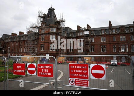 Eine allgemeine Ansicht der ehemaligen Station Hotel in Ayr, hat das Gebäude hat unsicher erachtet worden, nachdem der Auftragnehmer bröckelt und freiliegenden Dachbereiche, was eine Sperrzone, die dazu geführt hat, dass keine Züge zwischen Ayr und Girvan von Dienstag ausgeführt werden, während Dienstleistungen zwischen Glasgow Central und Stranraer beginnen und beenden in Kilmarnock. Stockfoto