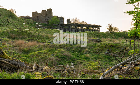 Ruinen auf Abdon Burf in der nähe von Cleobury Nord, Shropshire, England, Großbritannien Stockfoto