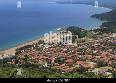 STRATONI an der Küste der Halbinsel Chalkidiki in Nordgriechenland Stockfoto