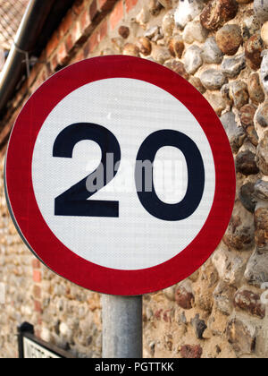 20 mph Grenze Zeichen Stockfoto