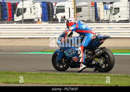 Silverstone, Northamptonshire, GB, 24. August 2018 - 2018 GOPRO Britischen Grand Prix MOTORGP Freie Praxis Tag - jede Menge zwei Rad Action auf der Strecke Stockfoto