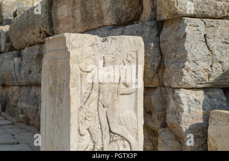 EPHESUS, Türkei: Marble Reliefs in Ephesus historischen Alten in Selcuk, Izmir, Türkei Stockfoto