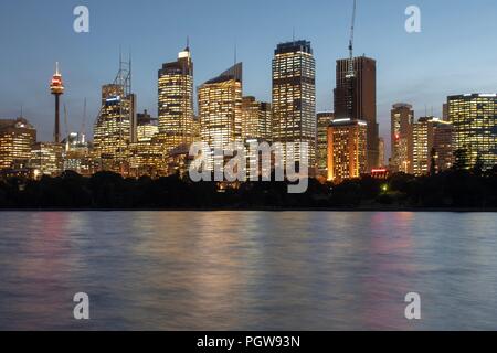 Sydney, CBD, Night Shot des zentralen Business Viertel von Mrs Macquaries Chair genommen Stockfoto