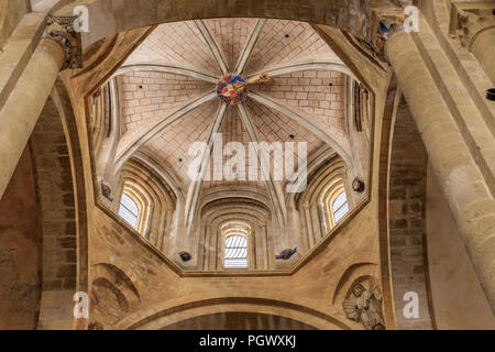 Frankreich, Aveyron, Conques, "Les Plus beaux villages de France (Schönste Dörfer Frankreichs), fahren Sie auf der El Camino de Santiago, Sainte Fo stoppen Stockfoto