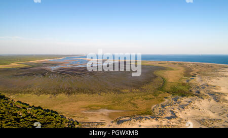 Luftaufnahme von Bonne Anse Bay in La Palmyre, Charente Maritime Stockfoto