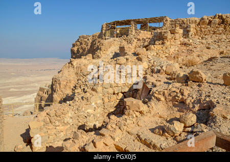 Israel Masada, die Befestigungsanlagen und die Wände um die Metzada Metzada Festung, ist der Standort der alten Paläste und Festungen in Israel auf o Stockfoto