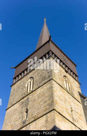 Turm der St. Lamberti Kirche in der Altstadt von Hildesheim, Deutschland Stockfoto