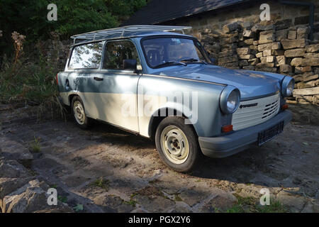 Seitenansicht der Trabant Kombi, die ab 1957 von der ehemaligen DDR bis 1990 produziert wurde, Stockfoto