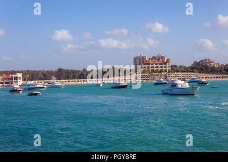 Leuchtturm von Alexandria und thr Montaza Palastes Stockfoto