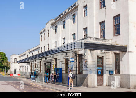 Leamington Spa Royal Leamington Spa Town Bahnhof äußere Royal Leamington Spa station Warwickshire, England Großbritannien gb Europa Stockfoto