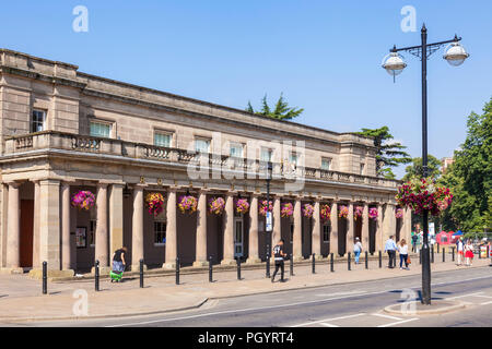 Leamington Spa Royal Leamington Spa Town viktorianischen Royal Pump Zimmer und Bäder jetzt die Art Gallery und Museum Leamington Spa Warwickshire, England uk bg Stockfoto